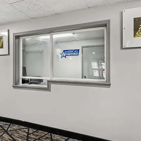 Americas Best Value Inn Carlisle-3