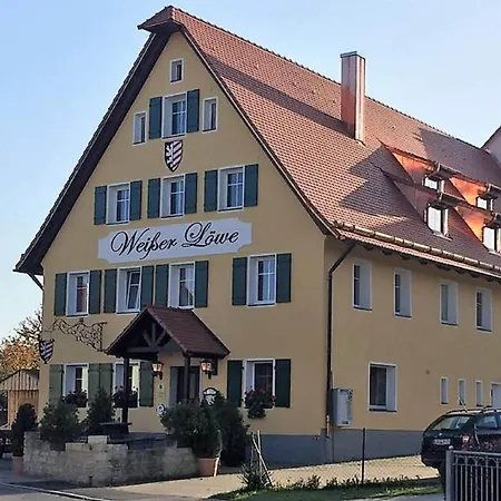 Weißer Löwe-3