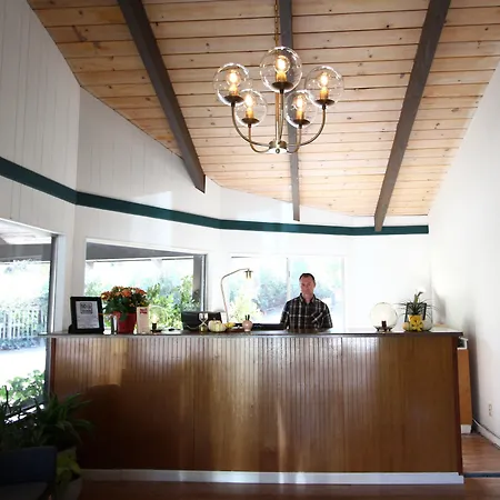 The Occidental Lodge-3