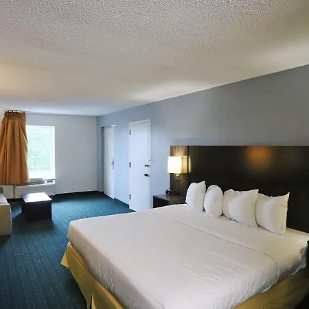 Greenville Inn & Suites-3