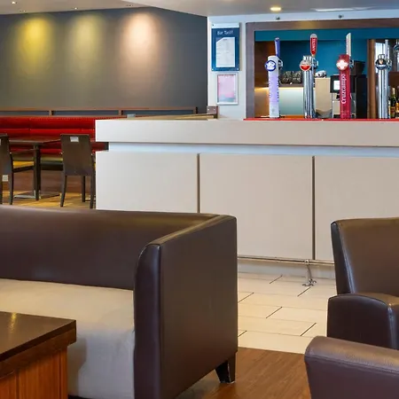 Holiday Inn Express Warwick - Stratford-Upon-Avon By Ihg-3