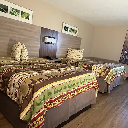 Booneslick Lodge - Neosho-2