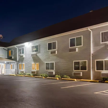 Days Inn By Wyndham Ames-2
