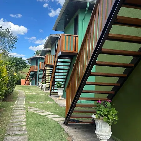 Chalés Montanha Pousada-3