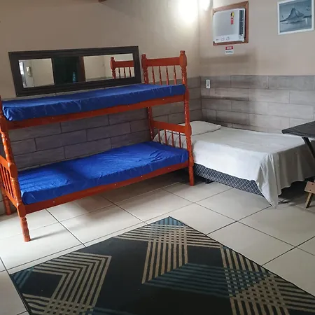 Pousada Marambaia Café - Praiana, econômica, Com café da manhã, piscina e hidromassagem ao ar livre - Frente para o mar-3