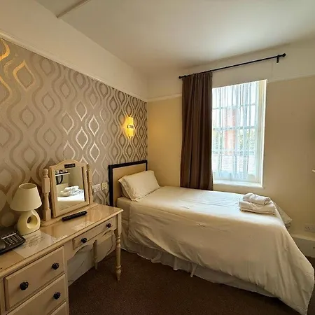 Deincourt Hotel-2