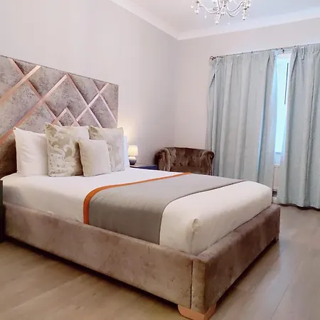 Michelangelos - Rooms, Restaurant & Bar-3