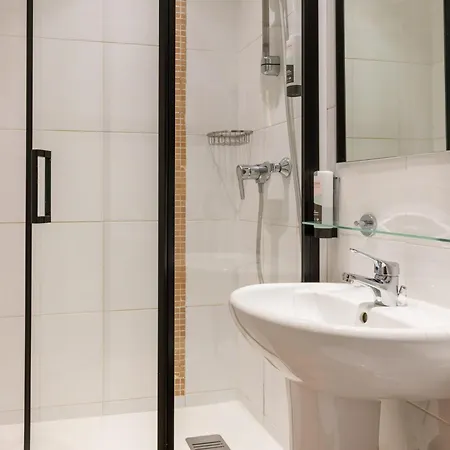 Appart Hotel Avalon Paris Center-2