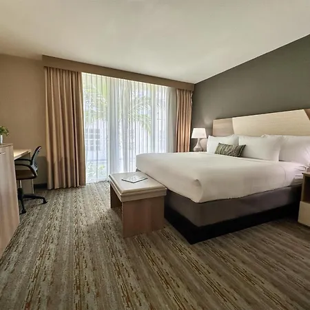 Best Western Plus Atlantic Beach Resort-2