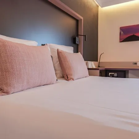 Hôtel Le Kennedy, Clermont-Ferrand, The Originals Relais-3