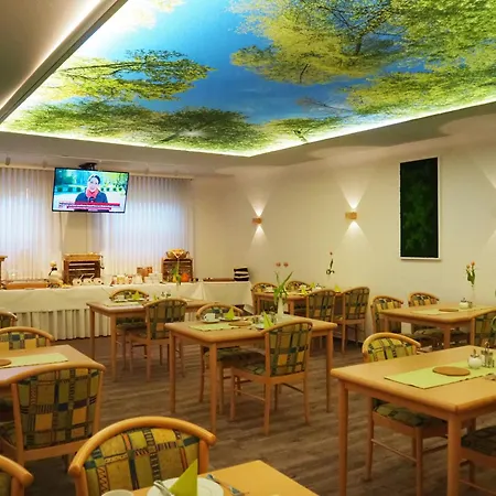 Land-gut-Hotel Räuber Lippoldskrug-3