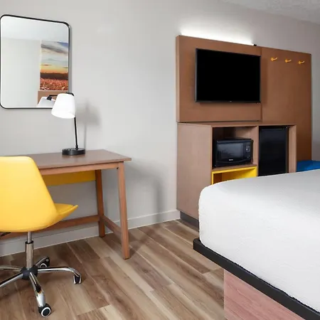 Days Inn By Wyndham Omaha Ne-2
