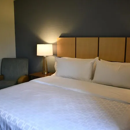 Candlewood Suites Grand Rapids Airport By Ihg-2