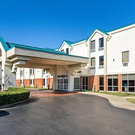 Days Inn & Suites By Wyndham Ridgeland-3
