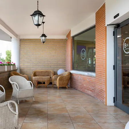 B&B HOTEL Pomezia Cortese-3