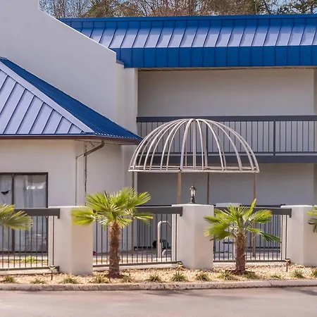 Rodeway Inn Greenwood-2