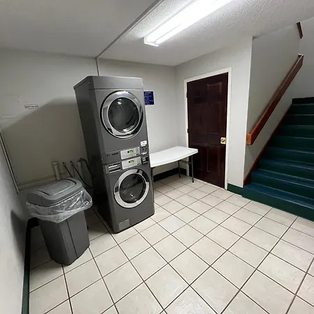 Microtel Inn & Suites By Wyndham Burlington-3