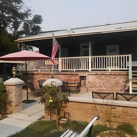 Americas Best Value Inn Royal Carriage-2