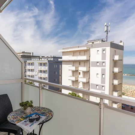 Amadei Hotel Figaro&Apartments-2