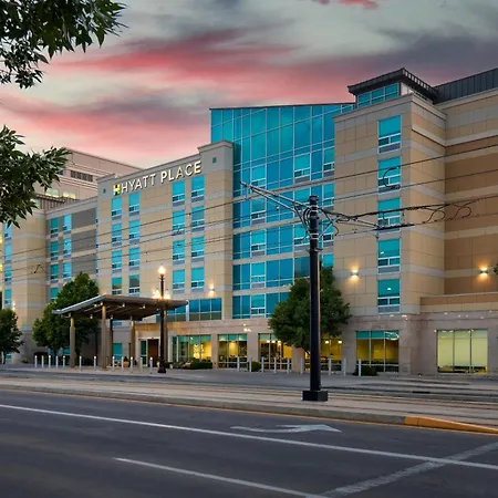 Hyatt Place Salt Lake City Downtown / The Gateway-3