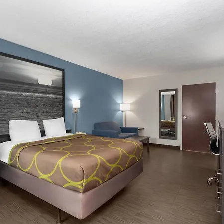 Super 8 Motel By Wyndham Near Fort Lauderdale Arpt-3