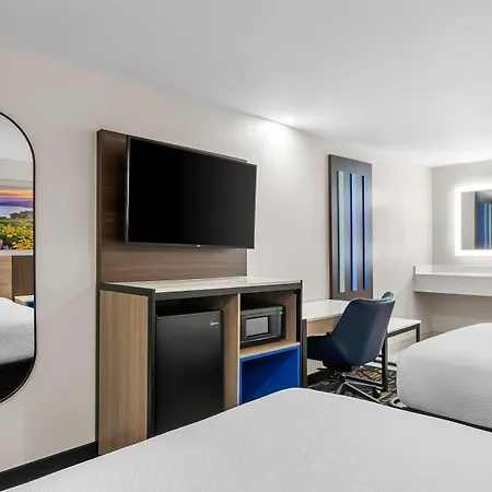 Days Inn By Wyndham Indianapolis East Post Road-2