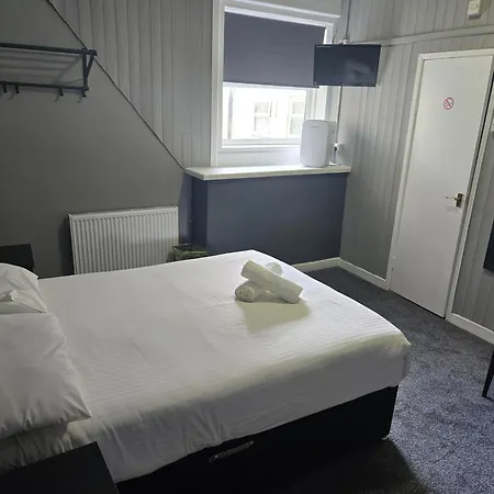 Peek-A-Booze - Budget Hotel - Adults Only-3