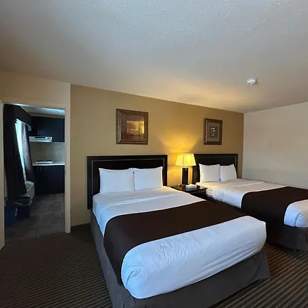 Travelodge By Wyndham Valleyview Ab-3