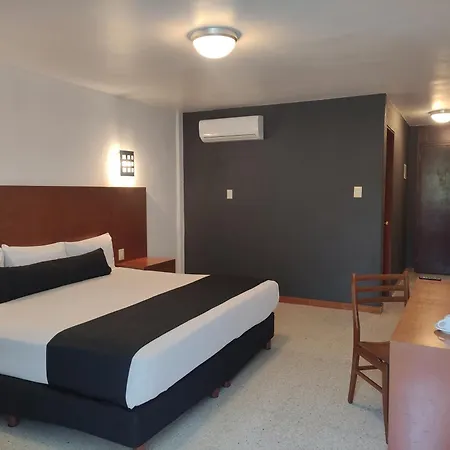 Hotel Central-2