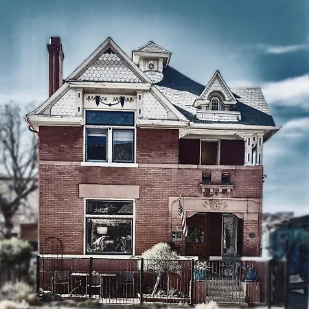 Off Broadway B & B-3