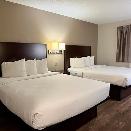 Baymont By Wyndham Findlay-3