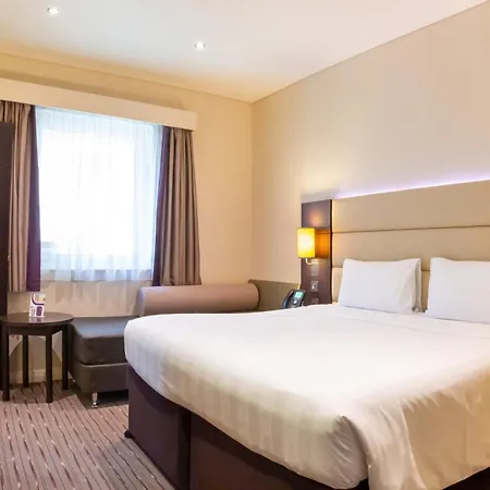 Premier Inn Doha Airport-2
