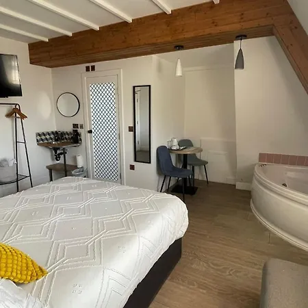 Angel Townhouse-3