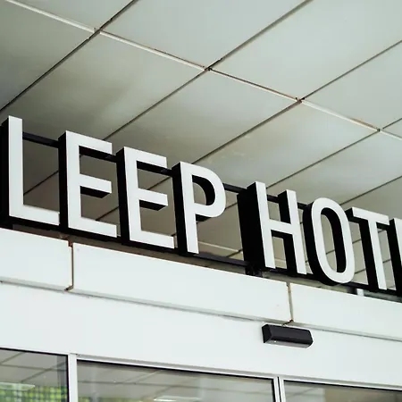 Zleep Madrid Airport-2