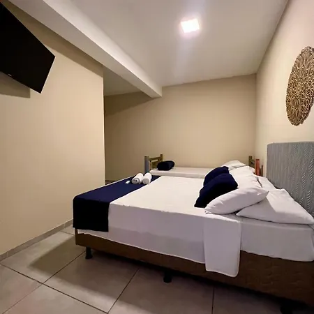Pousada Casa Rosada Ilhabela-2