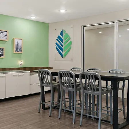 Woodspring Suites East Lansing - University Area-3
