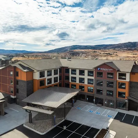 Holiday Inn Express & Suites Steamboat Springs By Ihg-2