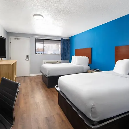 Super 8 By Wyndham Portsmouth - Norfolk-2