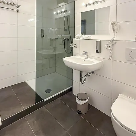 STADT Hotel Lörrach-2