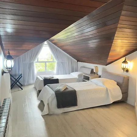 Letto Hotel Flores da Cunha-2