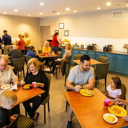 Country Inn & Suites By Radisson, Harrisburg West Mechanicsburg-2