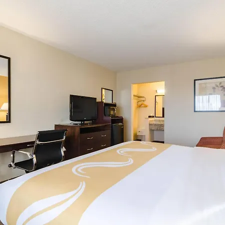Quality Inn & Suites Ogallala-3