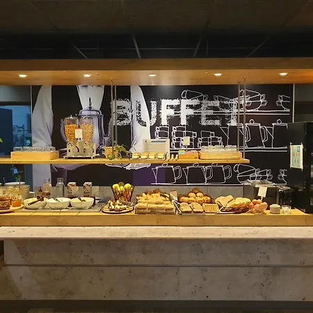 Ibis Budget Avignon Nord-2