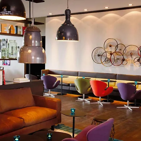 Motel One Amsterdam-2