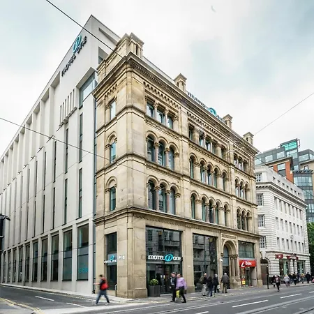 Motel One Manchester-Royal Exchange-2