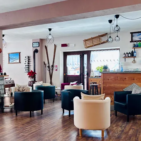 Hotel Piccolo Chalet-3