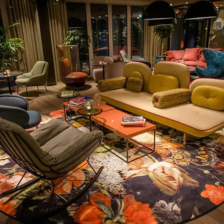 Motel One Rotterdam-3