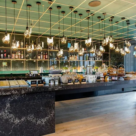 Motel One Rotterdam-3