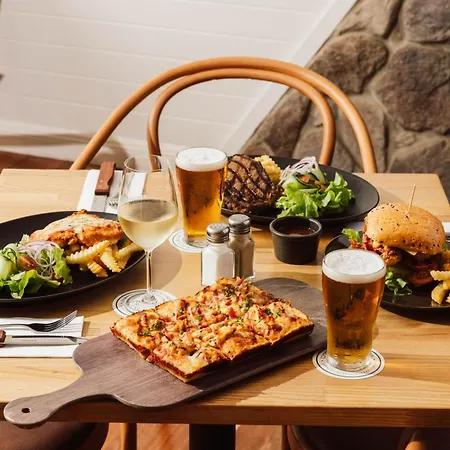 Commercial Hotel Boonah-3