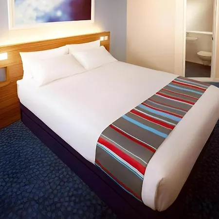 Travelodge Dundee Strathmore Avenue-3